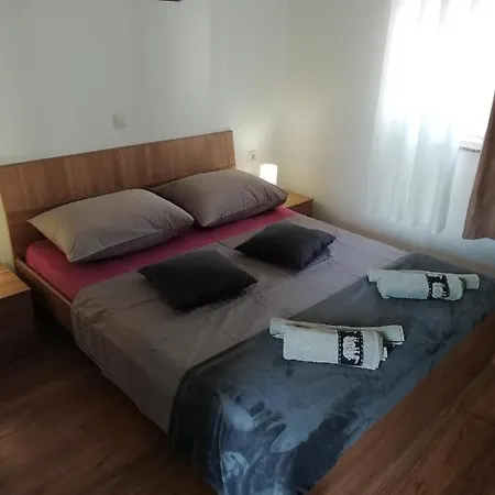 Ines Apartment Bibinje